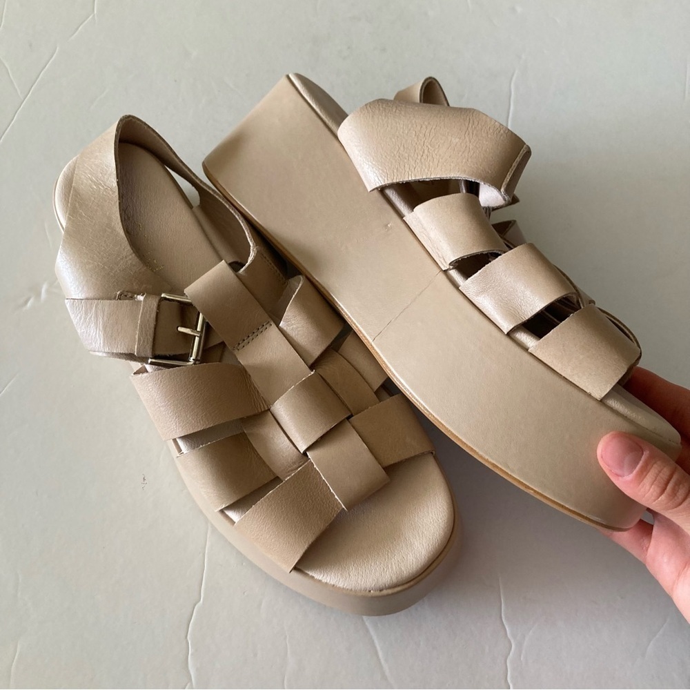 NWOB Pilcro Anthropologie Fisherman Platform Beige Leather Sandals Sz 40 - Picture 2 of 5